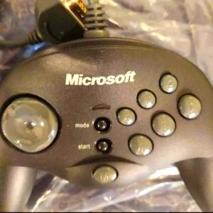 Y2k MICROSOFT SIDEWINDER 1ST GENERATION GAME PADS (2) & CD SET NWT/NWOT/EUC Rare